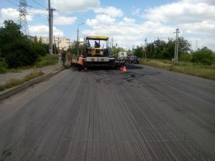  Работы по ремонту дорог ведутся на улицах Невская, Уфимская и Шкапенко, а также на внутриквартальных дорогах в трех районах Кривого Рога
