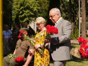 Ю.Вілкул: В умовах війни у Кривому Розі ми зберегли всі муніципальні виплати учасникам АТО, а також допомагаємо у забезпеченні всім необхідним наших частин ЗСУ, Нацгвардії, Тероборони та правоохоронців