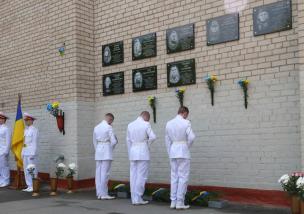 До останнього подиху тримали оборону. У Кривому Розі, за підтримки Ради оборони міста, відкрили одразу 8 меморіальних дощок на честь мужніх воїнів – випускників Криворізької гімназії №118