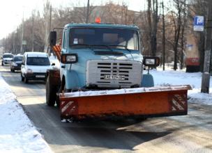 У Кривому Розі максимально задіяні всі ресурси для боротьби зі снігом та наслідками ожеледиці