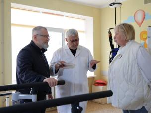 Для повноцінного одужання пацієнтів у Кривому Розі на базі закладів охорони здоров’я створені реабілітаційні відділення, які облаштовуються сучасним обладнанням