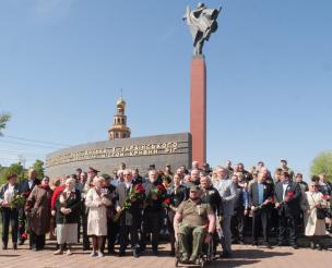 О. Вілкул: Наші діди та прадіди перемогли нацизм, ми переможемо рашизм. І як і тоді обов`язково відбудуємо та відновимо зруйноване і будемо розвивати рідне місто